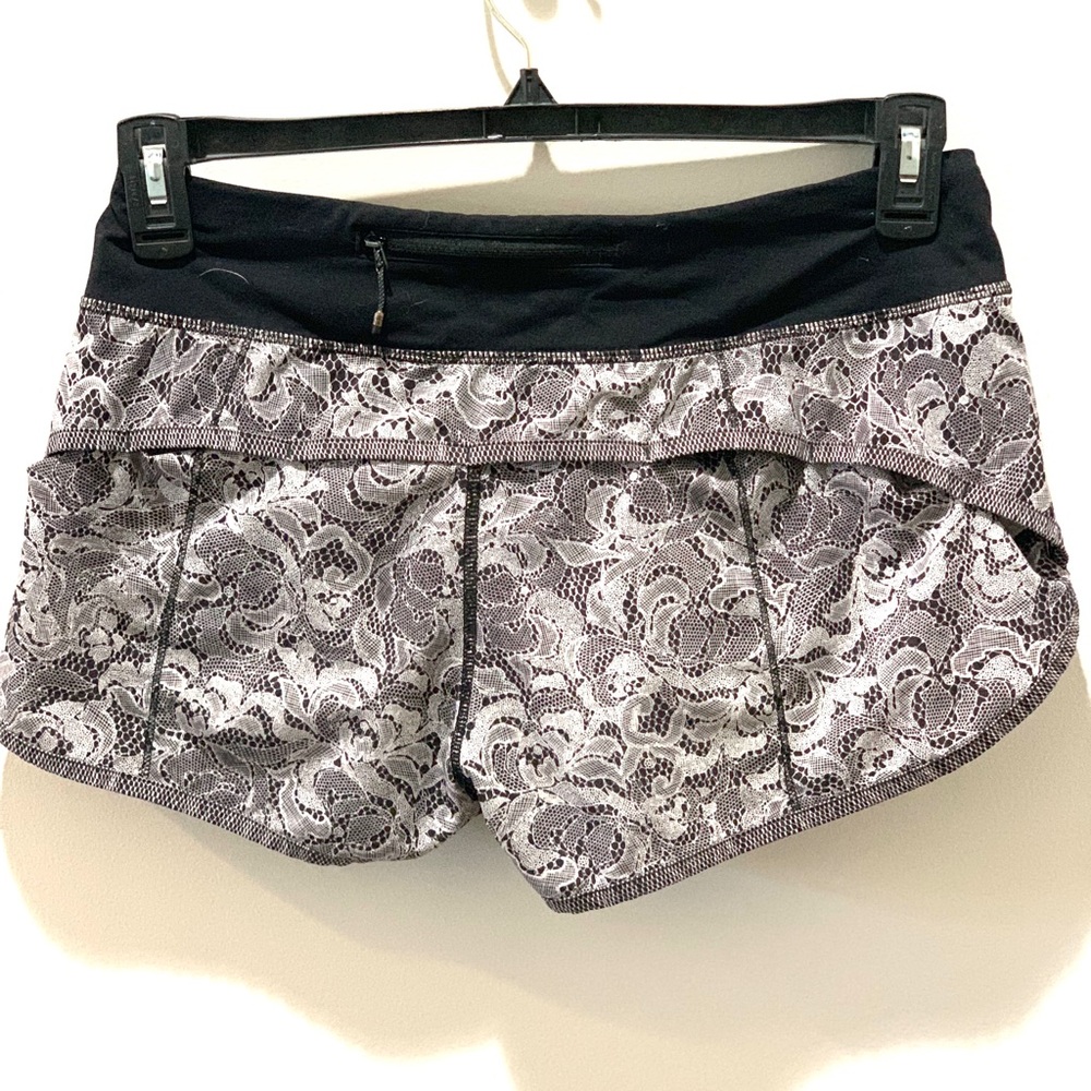 Lululemon Speed Short Florence Speed Short White Black / Black Size 6 - Picture 3 of 8